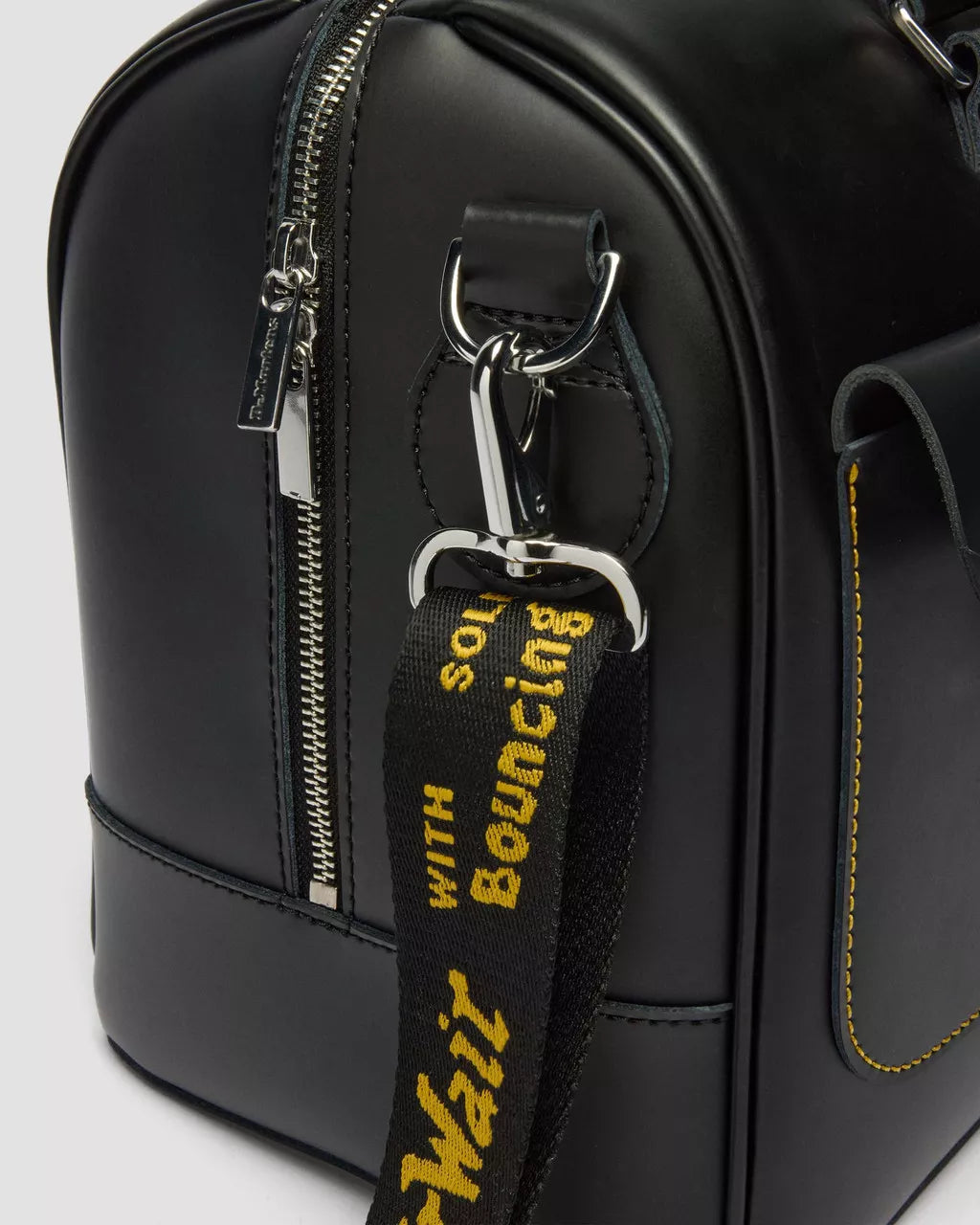 Bolso de Viaje Dr Martens Negro Daytripper Kiev Leather Bag